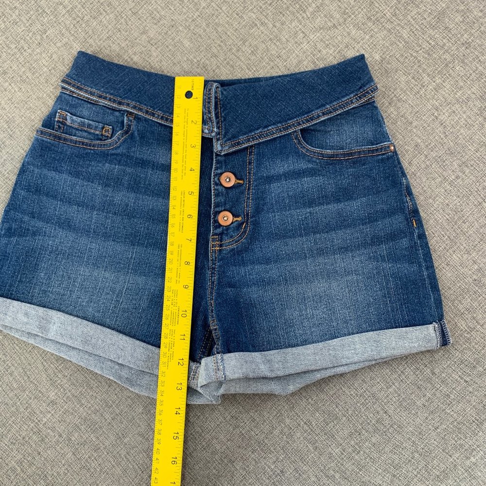 NO Boundaries High Rise Denim Shorts Vintage Style 80's Cotton Cuffed Great Cond - Picture 3 of 5